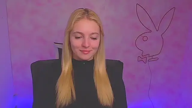 Snapshot of Milka_kiss_ chatting on 12-14-24, 10:02 Milka kiss online show from 12-14-24, 10:02