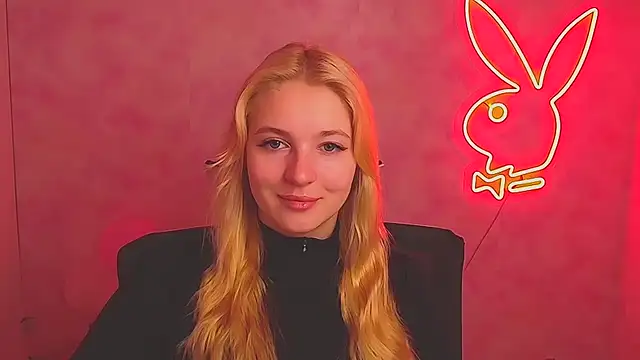 Snapshot of Milka_kiss_ chatting on 03-16-25, 06:42 Milka kiss online show from 03-16-25, 06:42