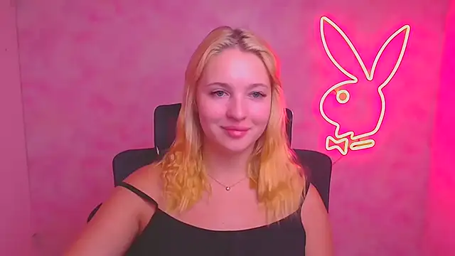 Snapshot of Milka_kiss_ chatting on 09-13-25, 06:57 Milka kiss online show from 09-13-25, 06:57