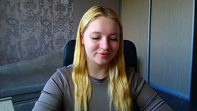 Milka kiss  online show from 06-27-26, 07:24