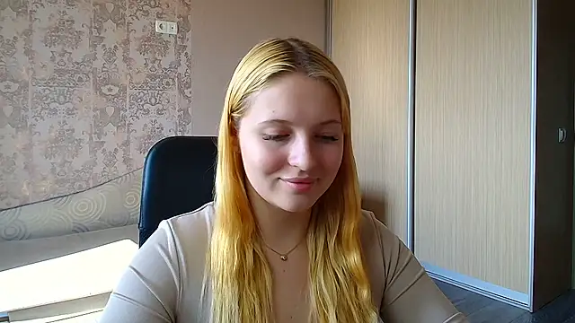 Milka kiss  online show from 07-10-26, 01:36