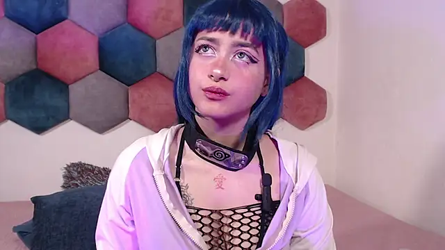 Snapshot of liz-beths chatting on 02-13-25, 02:20 liz-beths online show from 02-13-25, 02:20