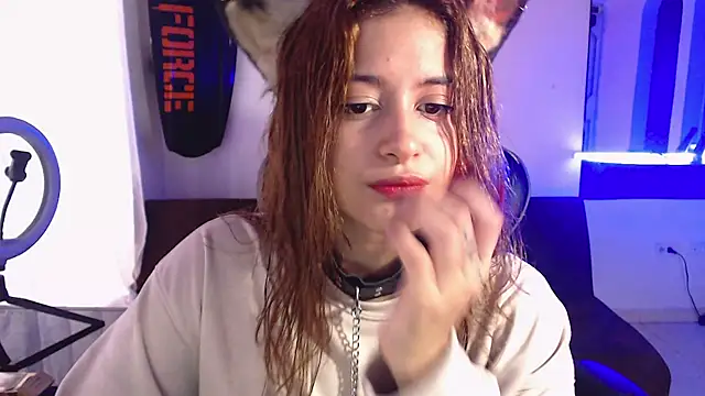 Snapshot of liz-beths chatting on 09-12-25, 10:32 liz-beths online show from 09-12-25, 10:32