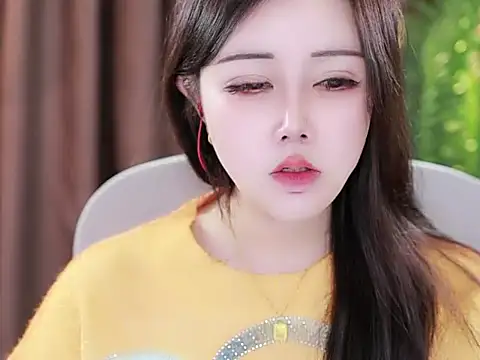 Snapshot of Qiaoqiao_ chatting on 01-22-25, 11:12 Qiaoqiao online show from 01-22-25, 11:12