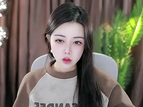 Snapshot of Qiaoqiao_ chatting on 01-24-25, 04:39 Qiaoqiao online show from 01-24-25, 04:39