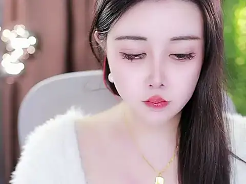 Snapshot of Qiaoqiao_ chatting on 02-12-25, 04:44 Qiaoqiao online show from 02-12-25, 04:44