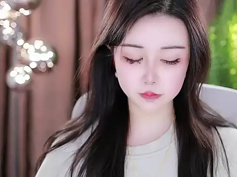 Snapshot of Qiaoqiao_ chatting on 02-15-25, 10:11 Qiaoqiao online show from 02-15-25, 10:11