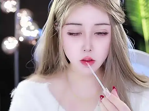 Snapshot of Qiaoqiao_ chatting on 03-10-25, 04:14 Qiaoqiao online show from 03-10-25, 04:14