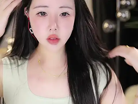 Snapshot of Qiaoqiao_ chatting on 10-01-25, 06:19 Qiaoqiao online show from 10-01-25, 06:19