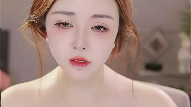 Snapshot of Qiaoqiao_ chatting on 02-12-26, 09:04 Qiaoqiao online show from 02-12-26, 09:04