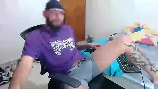 Snapshot of samir_music chatting on 09-15-25, 11:27 samir music online show from 09-15-25, 11:27