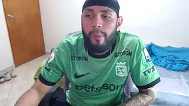 Snapshot of samir_music chatting on 10-30-25, 02:57 samir music online show from 10-30-25, 02:57