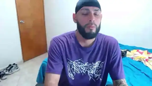 Snapshot of samir_music chatting on 11-09-25, 07:45 samir music online show from 11-09-25, 07:45