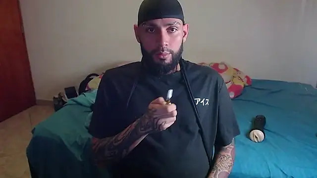 Snapshot of samir_music chatting on 02-16-26, 10:17 samir music online show from 02-16-26, 10:17