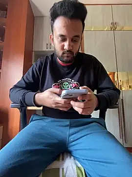 Snapshot of BengaliBabu_Rohan chatting on 12-23-24, 06:11 BengaliBabu Rohan online show from 12-23-24, 06:11