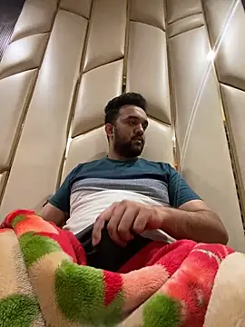 Snapshot of BengaliBabu_Rohan chatting on 12-26-24, 03:53 BengaliBabu Rohan online show from 12-26-24, 03:53