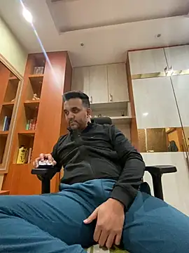 Snapshot of BengaliBabu_Rohan chatting on 01-06-25, 02:47 BengaliBabu Rohan online show from 01-06-25, 02:47