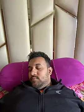 Snapshot of BengaliBabu_Rohan chatting on 01-16-25, 08:00 BengaliBabu Rohan online show from 01-16-25, 08:00