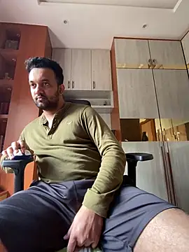 Snapshot of BengaliBabu_Rohan chatting on 01-25-25, 06:12 BengaliBabu Rohan online show from 01-25-25, 06:12