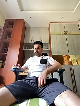 Snapshot of BengaliBabu_Rohan chatting on 02-21-25, 05:56 BengaliBabu Rohan online show from 02-21-25, 05:56