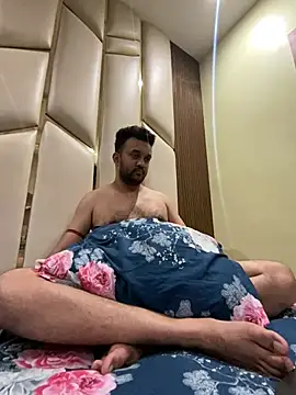 Snapshot of BengaliBabu_Rohan chatting on 03-06-25, 06:26 BengaliBabu Rohan online show from 03-06-25, 06:26