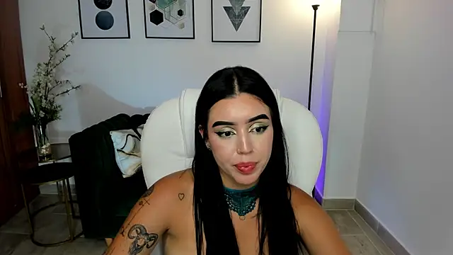 Snapshot of zoee_jackson chatting on 01-19-25, 12:49 zoee jackson online show from 01-19-25, 12:49