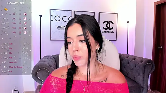 Snapshot of zoee_jackson chatting on 02-11-25, 07:05 zoee jackson online show from 02-11-25, 07:05