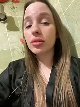 Snapshot of EdnaBradley chatting on 03-13-25, 08:22 EdnaBradley online show from 03-13-25, 08:22