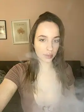 Snapshot of EdnaBradley chatting on 10-25-25, 11:29 EdnaBradley online show from 10-25-25, 11:29