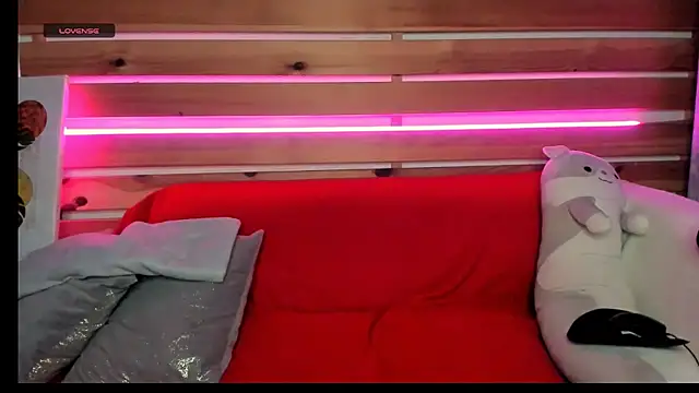 Snapshot of Nora_Adamss chatting on 10-15-25, 07:19 Nora Adamss online show from 10-15-25, 07:19