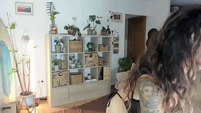 Snapshot of desertd2310 chatting on 02-22-25, 06:41 desertd2310 online show from 02-22-25, 06:41