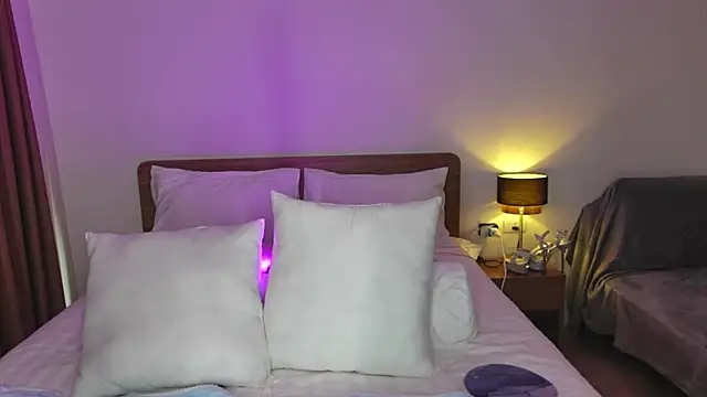 Snapshot of YourSexyNeighbour chatting on 12-25-24, 06:09 YourSexyNeighbour online show from 12-25-24, 06:09