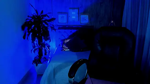 Xisu  online show from 01-23-25, 06:49