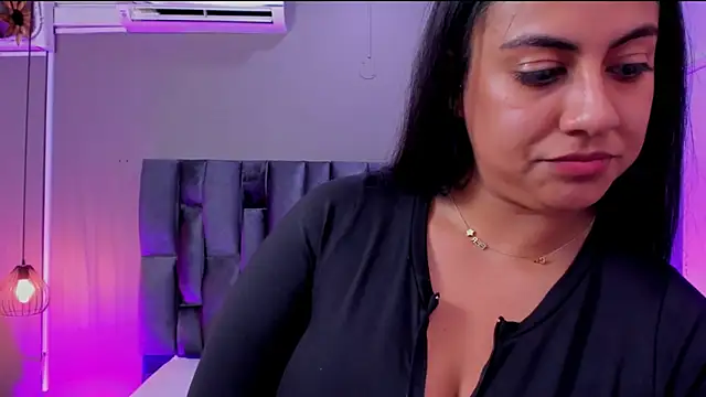 Xisu  online show from 02-06-25, 03:37