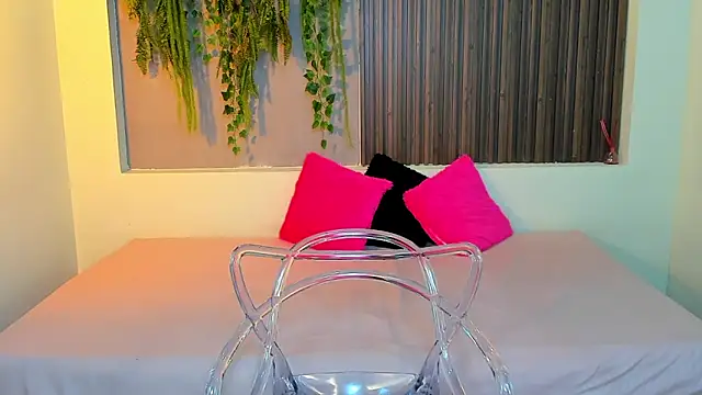 AmyBarton02 online show from 09-12-25, 03:45