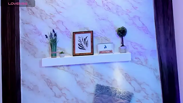 AmyBarton02 online show from 11-08-25, 05:34