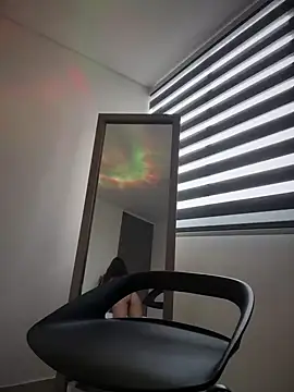 Snapshot of AmmyCollinsW chatting on 02-04-25, 10:02 AmmyCollinsW online show from 02-04-25, 10:02