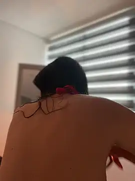 Snapshot of AmmyCollinsW chatting on 02-14-25, 08:15 AmmyCollinsW online show from 02-14-25, 08:15