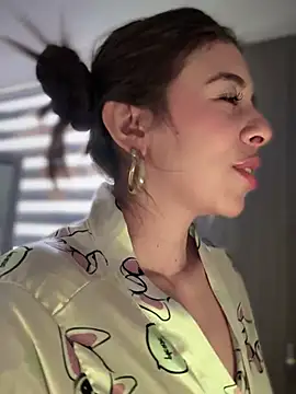 Snapshot of AmmyCollinsW chatting on 02-21-25, 10:15 AmmyCollinsW online show from 02-21-25, 10:15