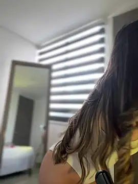 Snapshot of AmmyCollinsW chatting on 03-05-25, 08:53 AmmyCollinsW online show from 03-05-25, 08:53