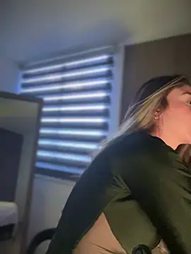 Snapshot of AmmyCollinsW chatting on 03-09-25, 10:52 AmmyCollinsW online show from 03-09-25, 10:52