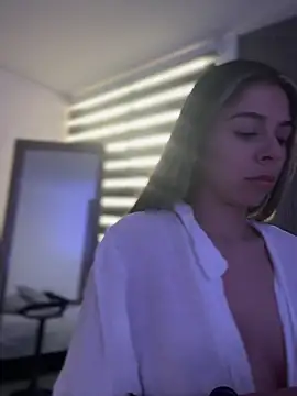 Snapshot of AmmyCollinsW chatting on 03-13-25, 08:43 AmmyCollinsW online show from 03-13-25, 08:43