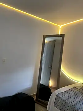 Snapshot of AmmyCollinsW chatting on 09-29-25, 08:57 AmmyCollinsW online show from 09-29-25, 08:57