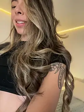 Snapshot of AmmyCollinsW chatting on 10-03-25, 08:06 AmmyCollinsW online show from 10-03-25, 08:06