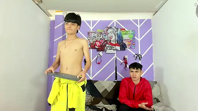 Fresahot2005 online show from 12-01-24, 08:09