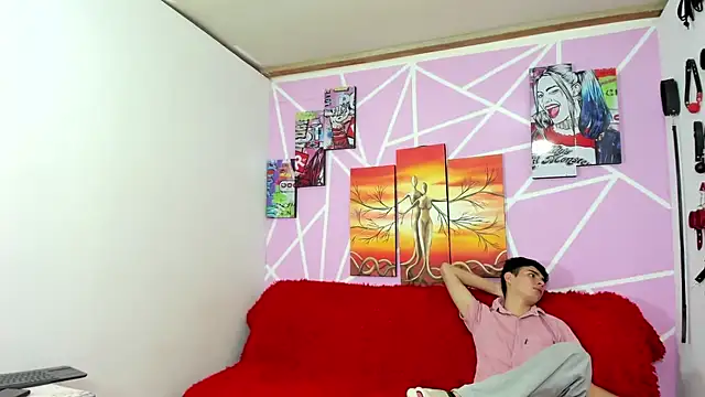 Fresahot2005 online show from 12-14-24, 08:08