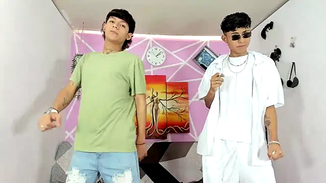 Fresahot2005 online show from 02-03-25, 07:10