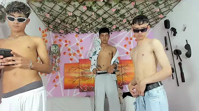 Fresahot2005 online show from 03-10-25, 10:55