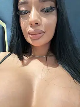 amirahylerr online show from 12-08-24, 10:47