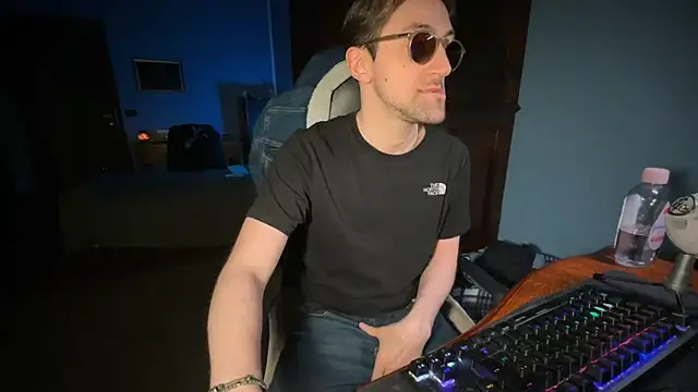 Snapshot of Stefisexy91 chatting on 02-20-25, 10:48 Stefisexy91 online show from 02-20-25, 10:48